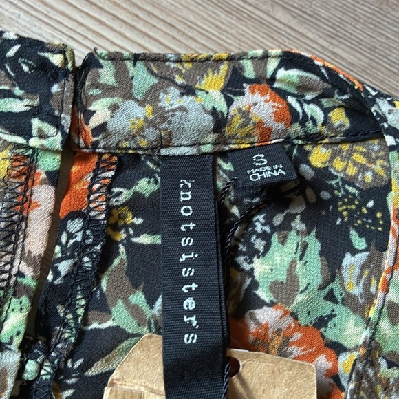 Knot Sisters Sheer long sleeved dress Floral print Size S Black High neck NEW - Picture 5 of 9